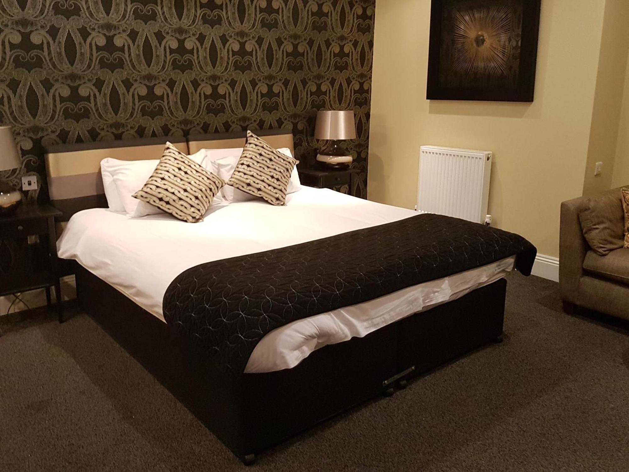 יאוביל The Keep Boutique Hotel מראה חיצוני תמונה