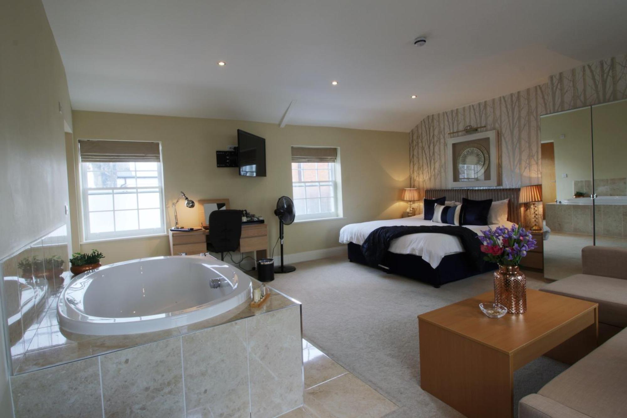 יאוביל The Keep Boutique Hotel מראה חיצוני תמונה
