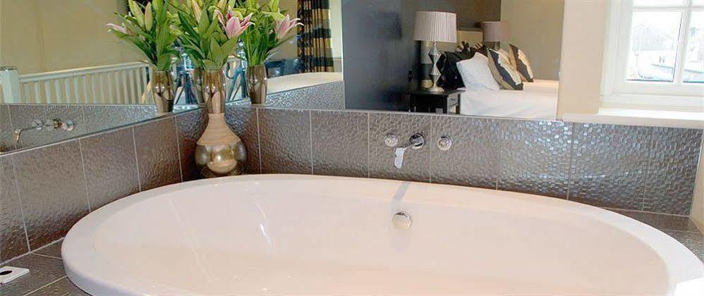 יאוביל The Keep Boutique Hotel מראה חיצוני תמונה